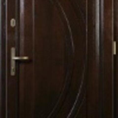 Dřevěné vchodové dveře S09