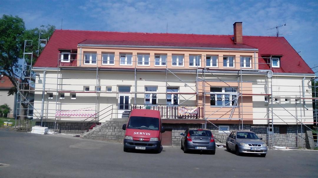 Kulturní dům Drevníky během rekonstrukce